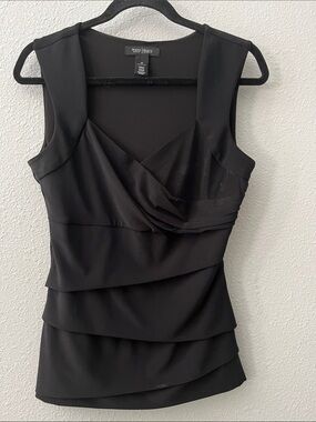 WHBM Tiered V-Neck Dressy Sleeveless Fitted top
SZ M